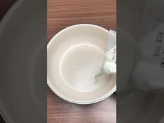 उच्च बिक्री बाजार प्रदर्शन के लिए 130g*24 इंस्टेंट नूडल्स हॉट चिकन फ्लेवर देखें