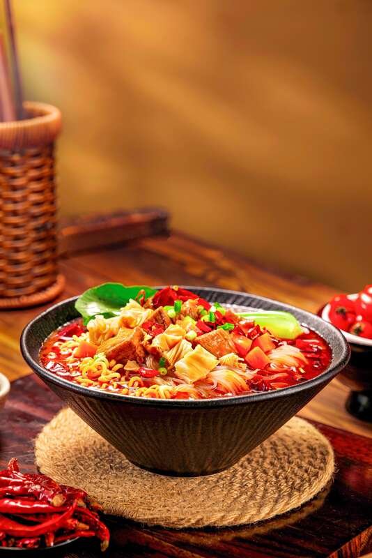 शेल्फ लाइफ 12 महीने चोंगकिंग माला स्वाद सामग्री प्रसंस्कृत खाद्य पदार्थों और पाक कलाकृतियों में स्वाद अनुभव को बढ़ाने वाला